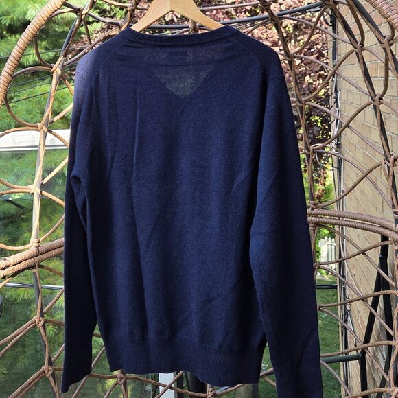 Elegant Navy pull V-neck 100% cashmere - Picture 5 of 8